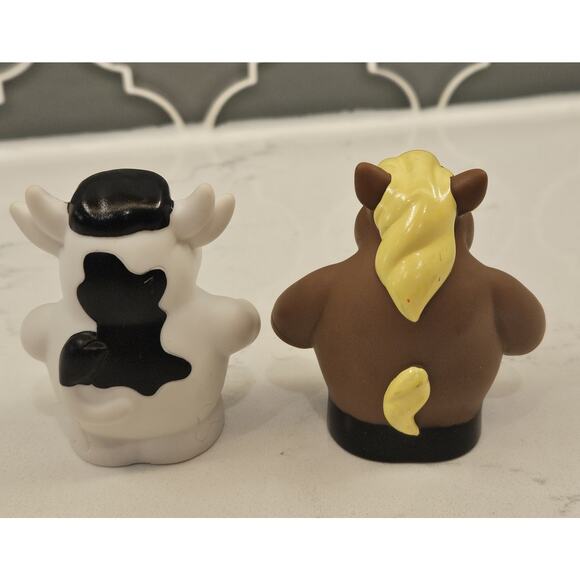 Ertl JOHN DEERE Toy Farm Animal Replacement Figures: Horse and Cow - Picture 2 of 5